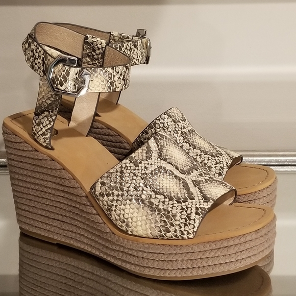 LOUISE EL CIE Snake Print Paley Wedges - Picture 1 of 11